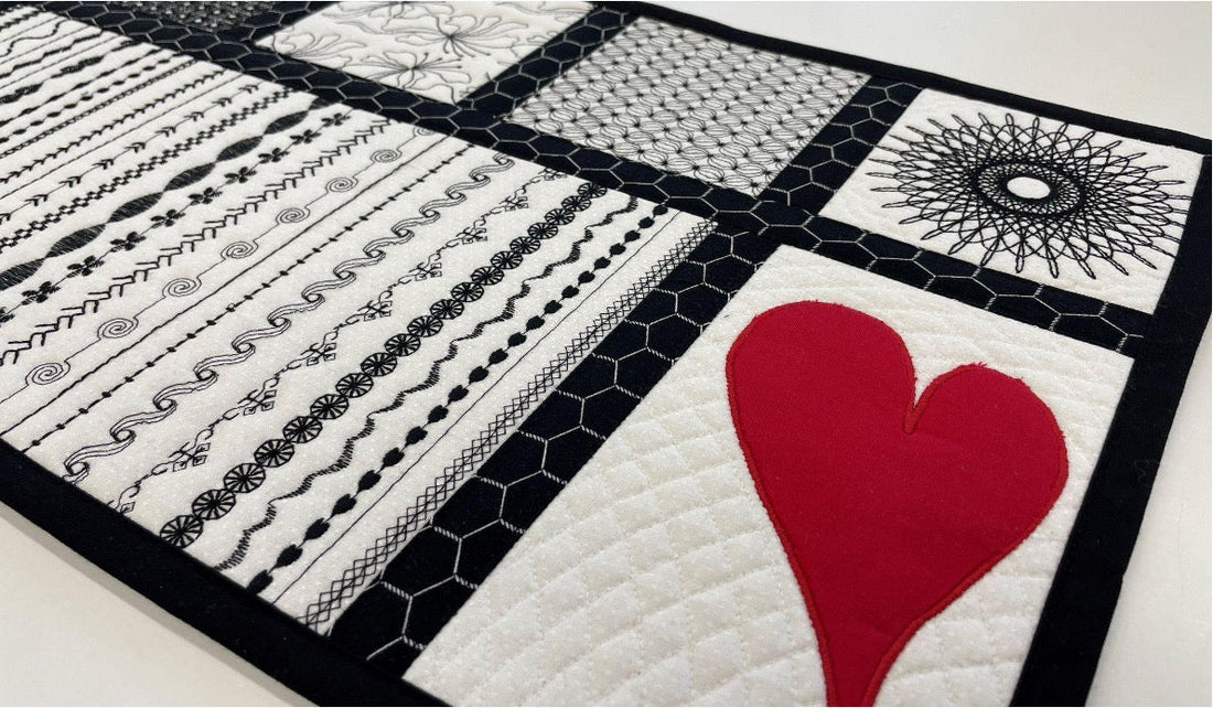 Jogo americano para o Dia dos Namorados com instruções para digitalização