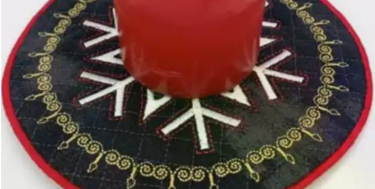 Holiday Candle Mat In-The-Hoop Embroidery design