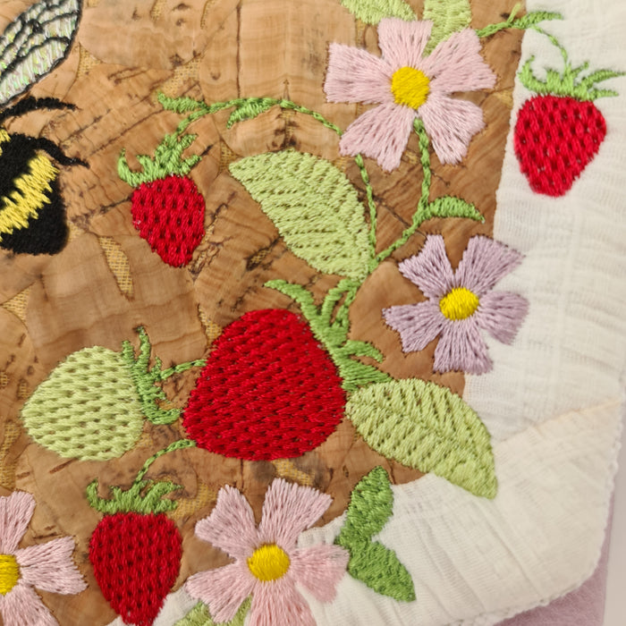 Summer Bee Clutch