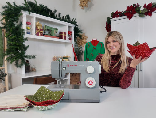 Cadeau van naaiwerk wacht op je